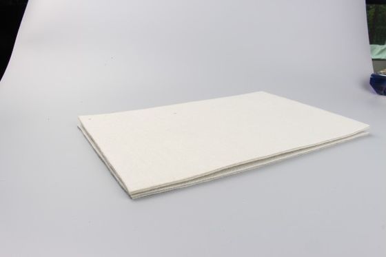 دو پارچه و یک فیلم کامپوزیت ژئوممبران برای پروژه های با شدت بالا 0.2-3mm ضخامت