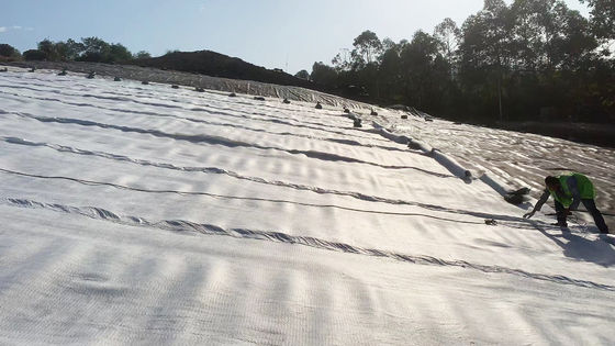 ژئوممبران صاف HDPE مقاوم در برابر اشعه UV برای ضد پیری و حفاظت پایدار در هر محیط