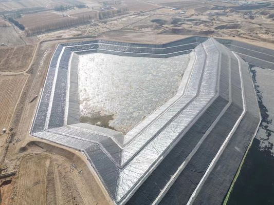 ژئوممبران HDPE با مقاومت شیمیایی عالی برای کنترل موثر نفوذ در کاربردهای مهندسی محیط زیست