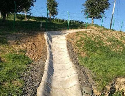 پوشش سیمانی مقاوم در برابر خوردگی برای کانال های زهکشی صنعتی - آستر سنگین 4 متری